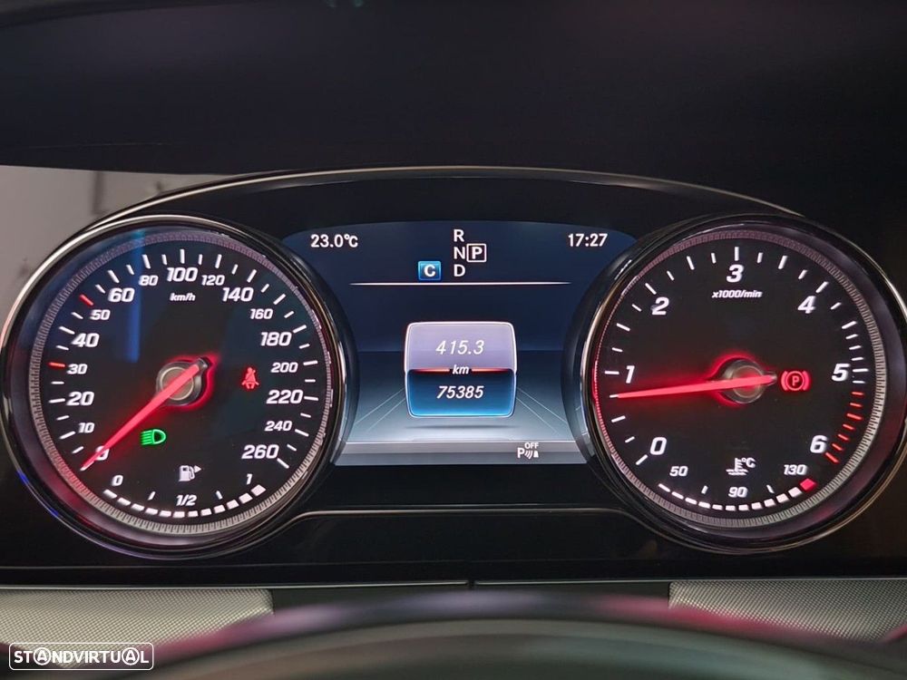 Mercedes-Benz E 220 - 29