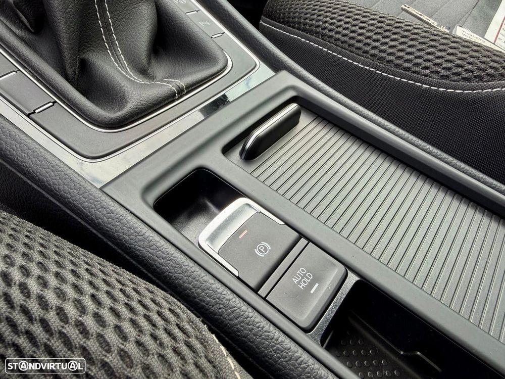 VW Golf - 15