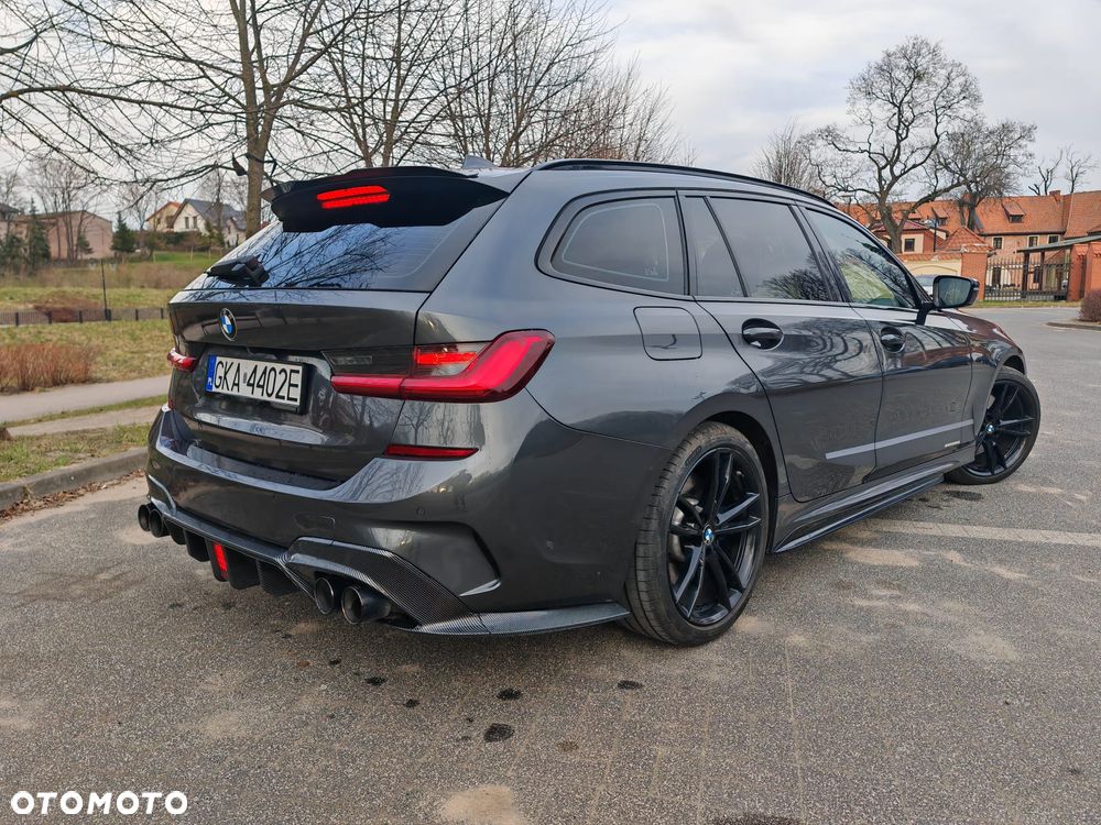 BMW Seria 3 330i xDrive M Sport sport - 1