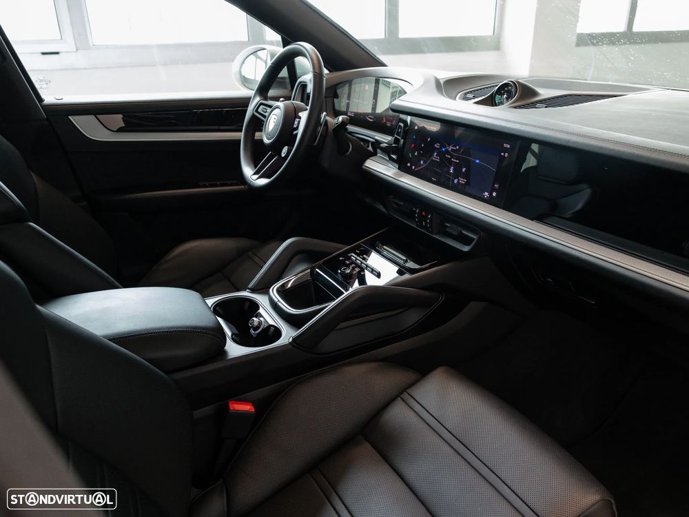 Porsche Cayenne Coupé S E-Hybrid - 35