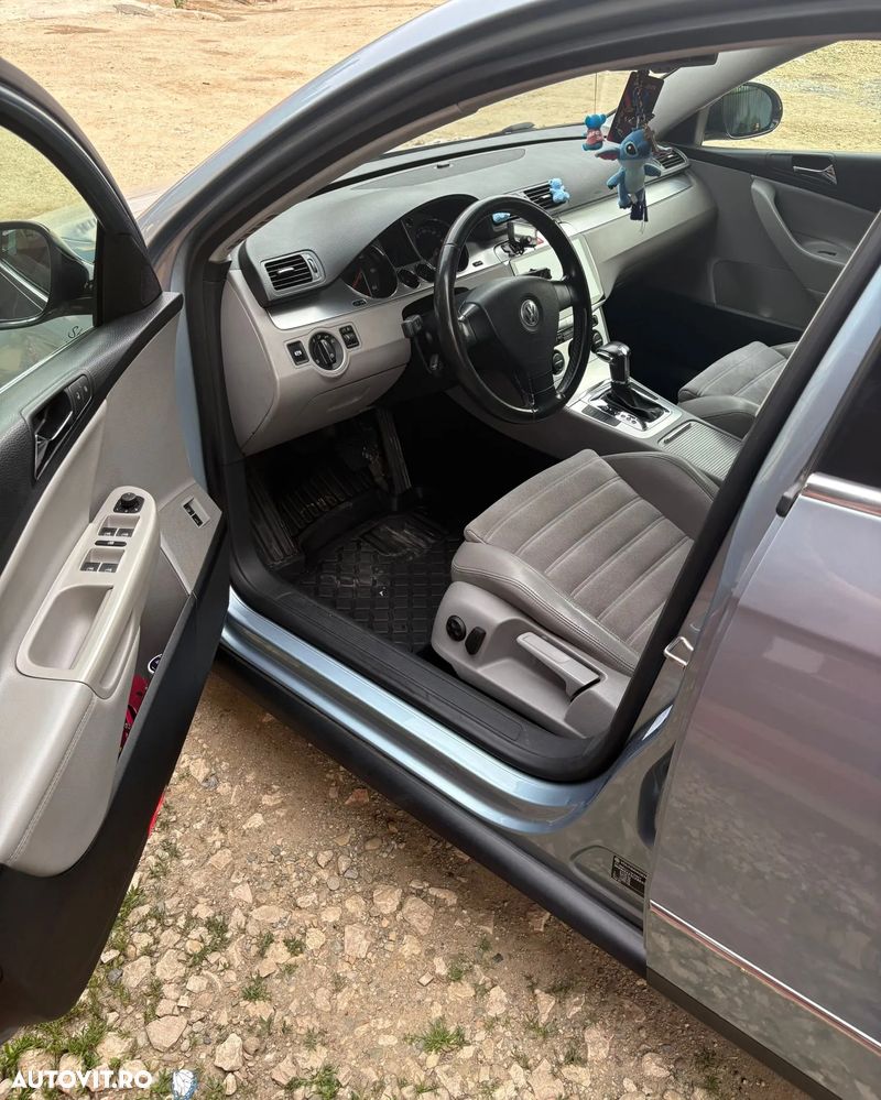 Volkswagen Passat 2.0 TDI DPF DSG Comfortline - 10