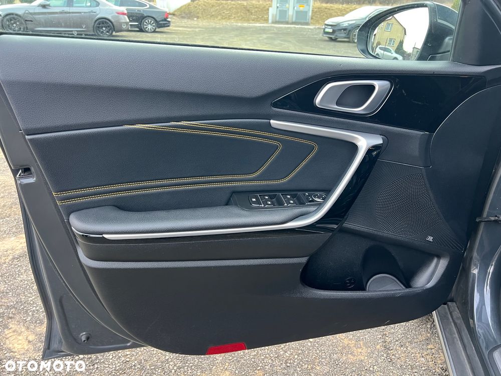 Kia XCeed 1.5 T-GDI L Business Line - 8