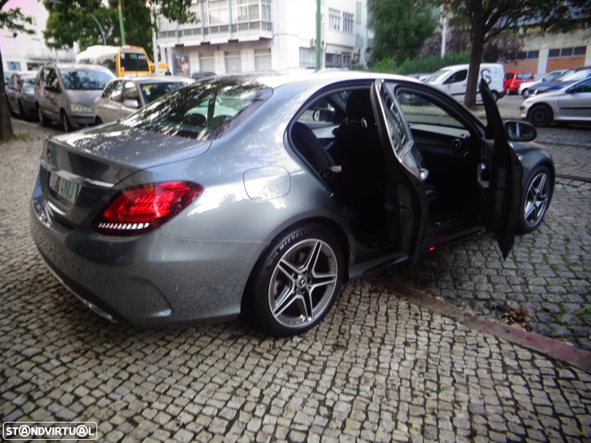 Mercedes-Benz C 300 d AMG Line - 21