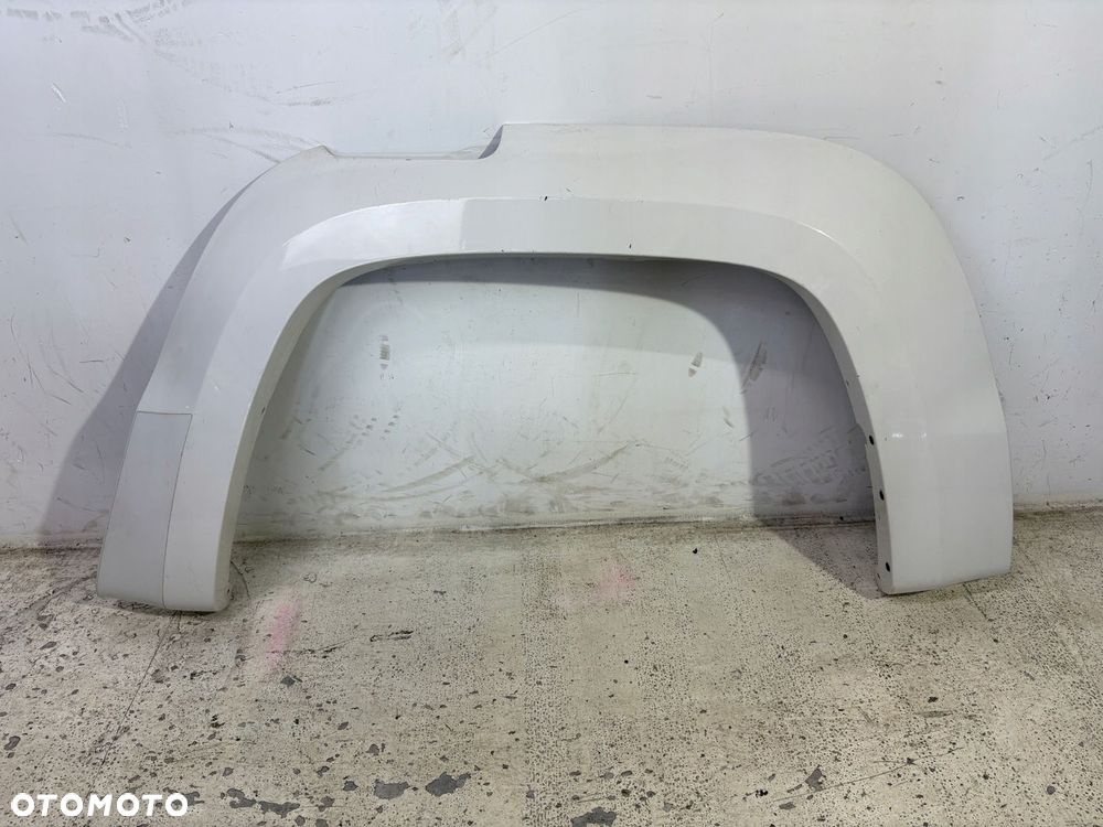 LISTWA BŁOTNIKA LEWA TYLNA VOLKSWAGEN AMAROK