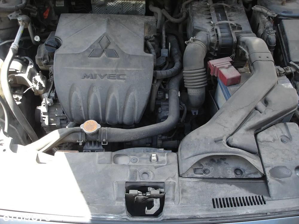 Mitsubishi Lancer 1.6 Invite - 8