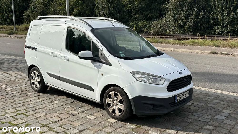 Ford transit courier - 3