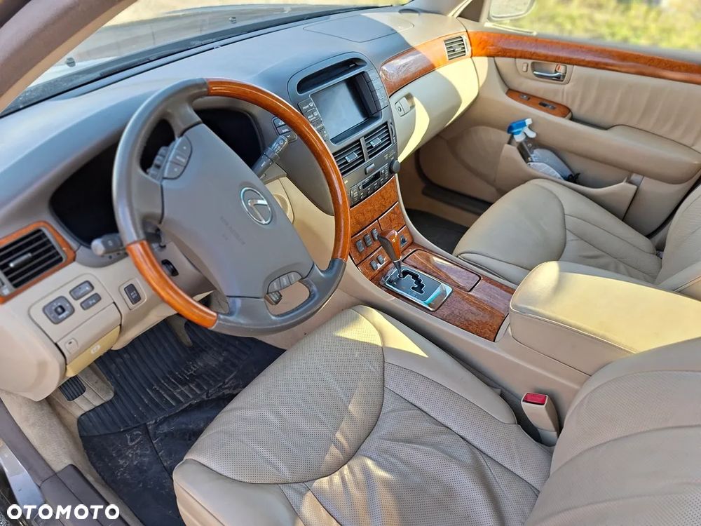 Lexus LS - 5