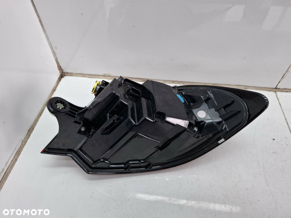 LEWA LAMPA TYLNA TYŁ BMW F70 5A36177 LED - 7