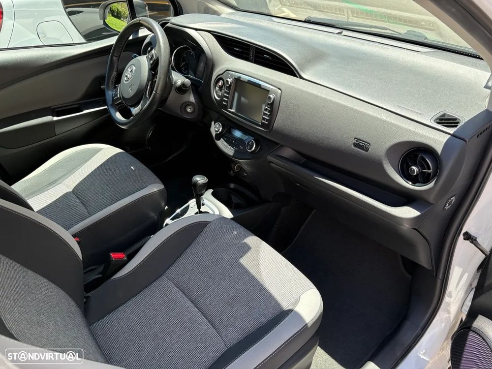 Toyota Yaris 1.5 HSD Comfort+Navi - 5