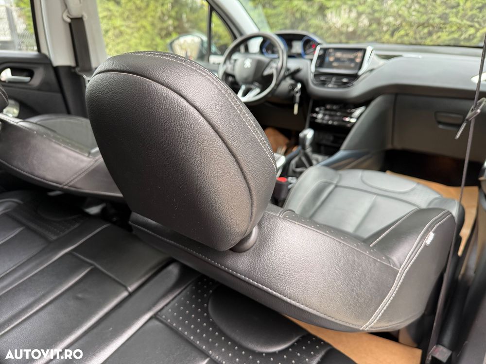 Peugeot 2008 1.6 VTi Allure - 13