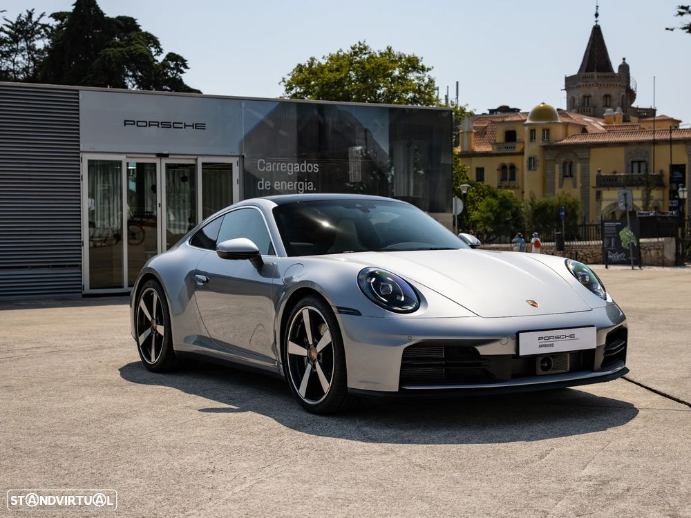 Porsche 911 (992) Carrera - 3