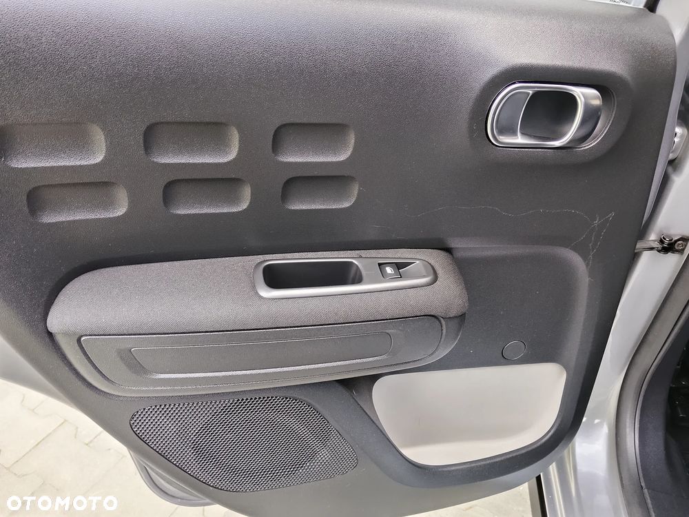 Citroën C3 1.2 PureTech Shine - 17