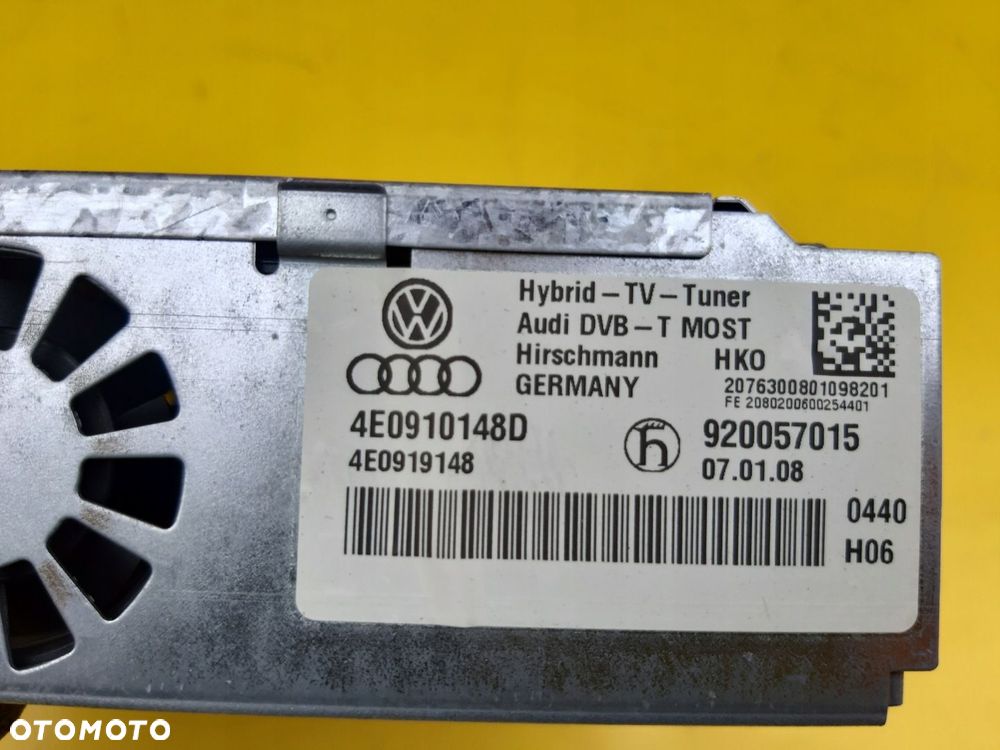 AUDI A8 D3 TUNER DVB-T - 2
