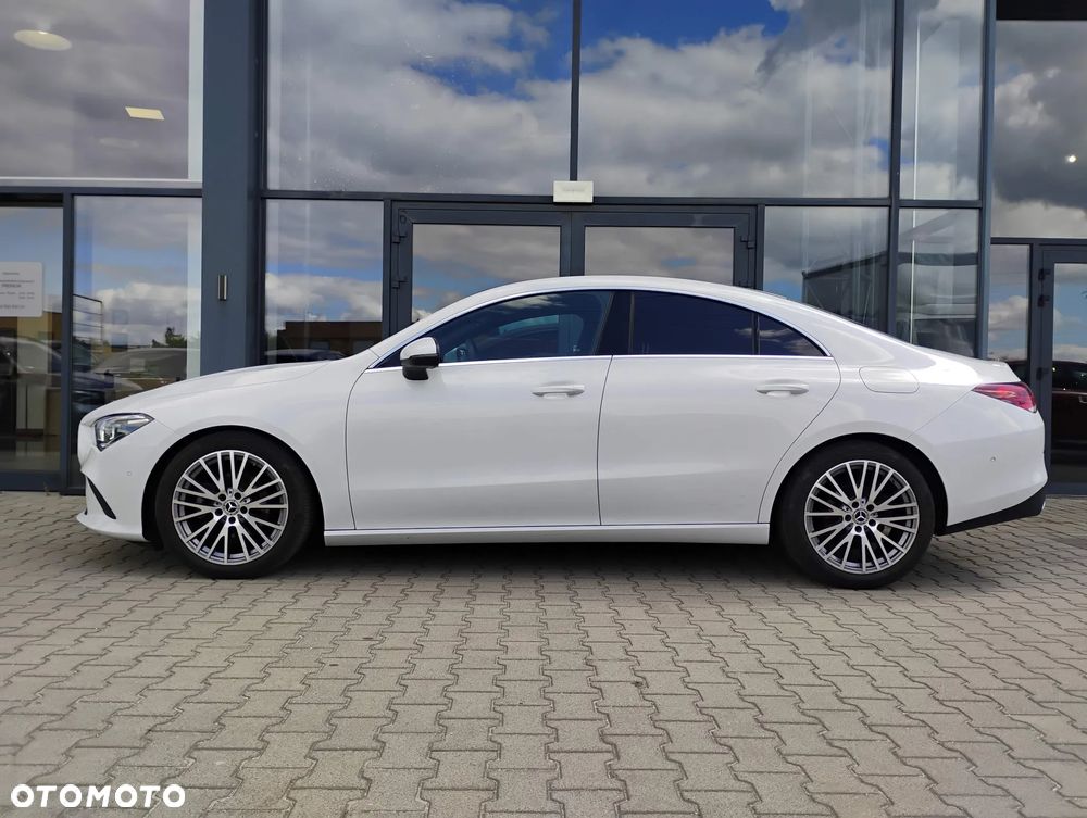 Mercedes-Benz CLA 180 Progressive 7G-DCT - 8