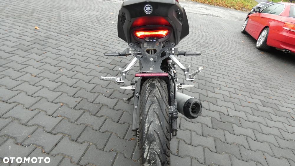 Yamaha MT - 8