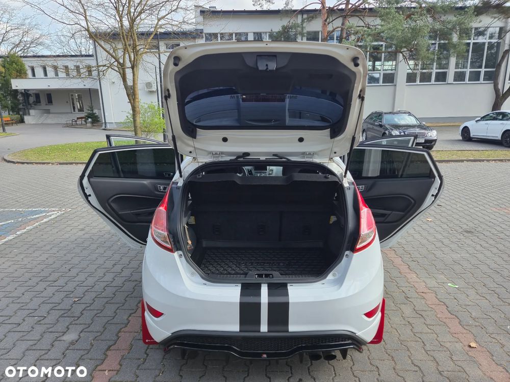 Ford Fiesta 1.6 EcoBoost ST - 8