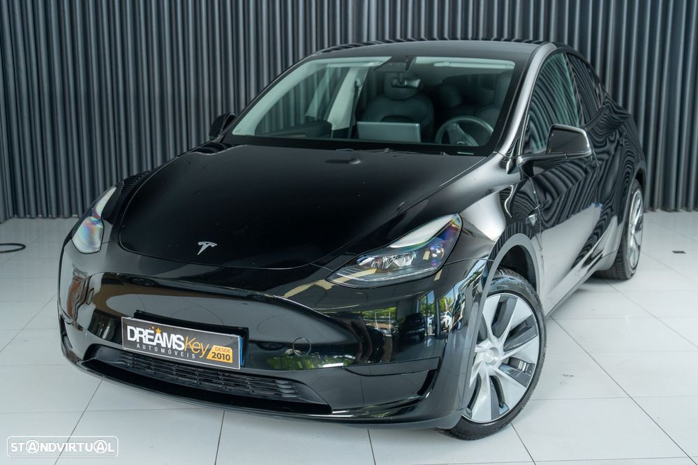 Tesla Model Y Standard RWD - 17