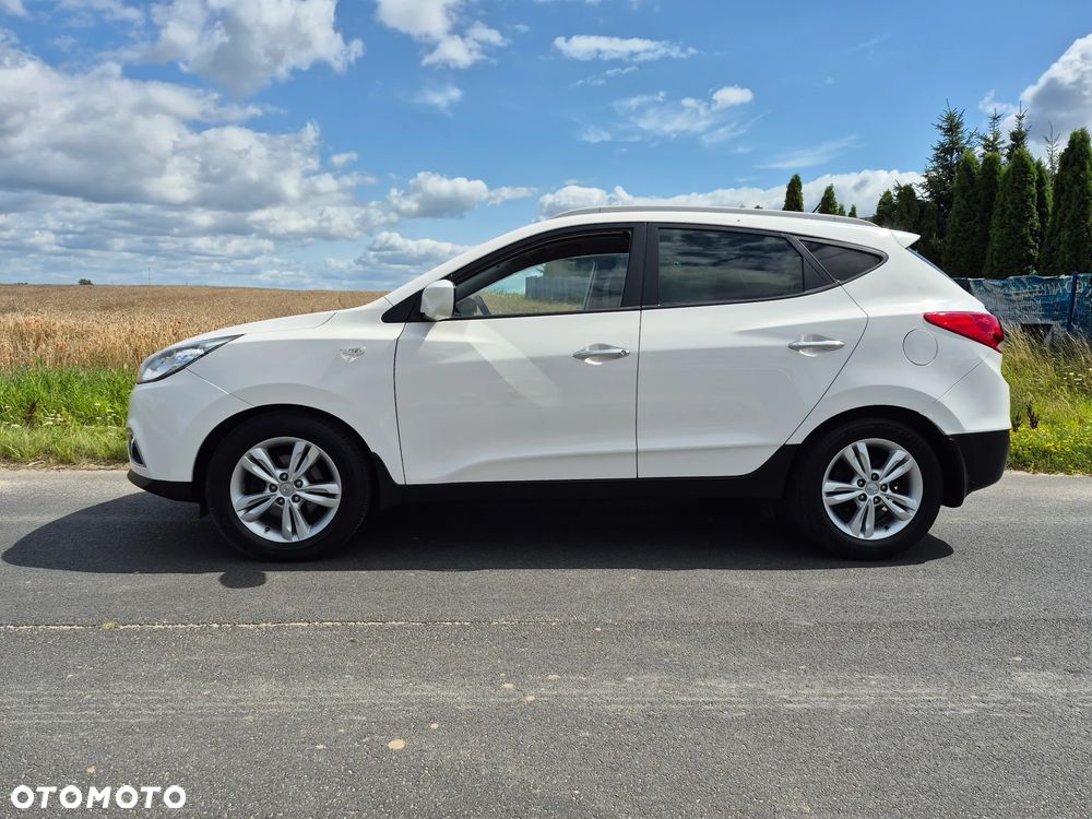 Hyundai ix35 2.0 CRDi 4WD Automatik Fifa World Cup Silver Edition - 5