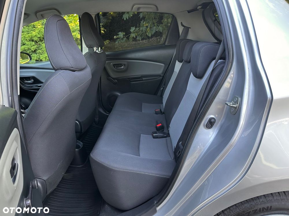 Toyota Yaris 1.5 Premium - 14
