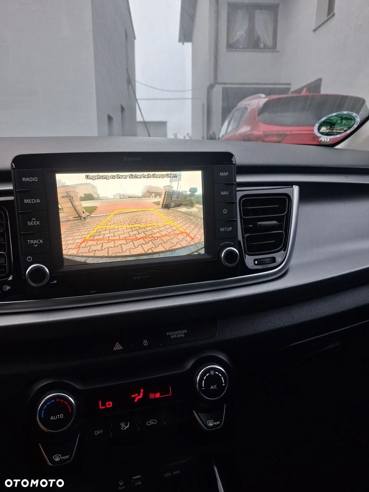 Kia Rio - 13