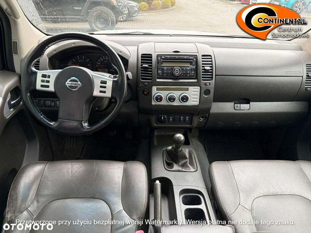 Nissan Navara - 10