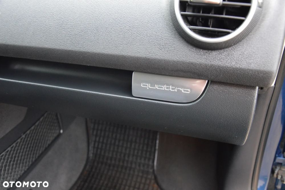 Audi A3 Sportback 2.0 TDI DPF quattro S line Sportpaket - 29