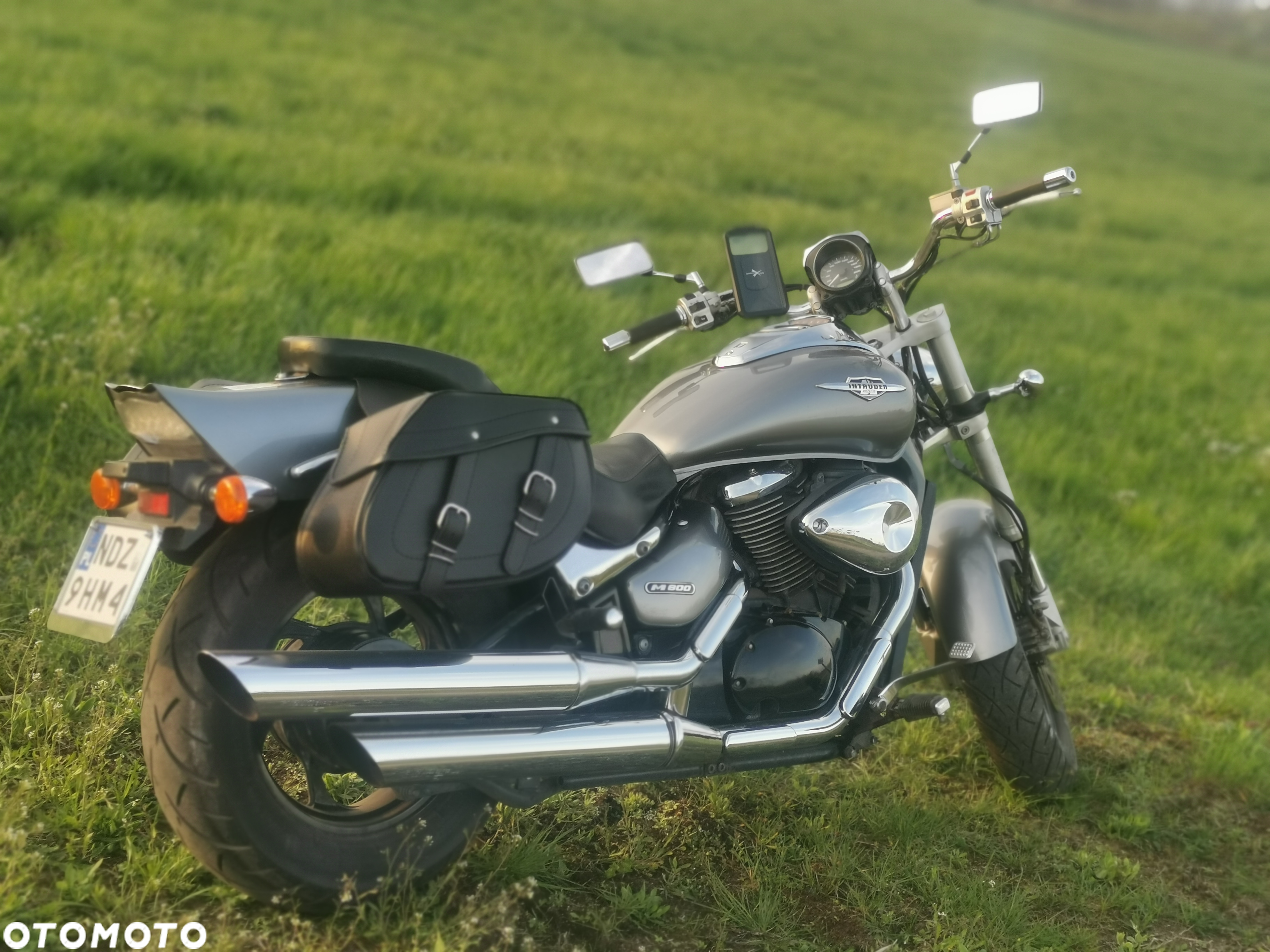 Suzuki Intruder - 2