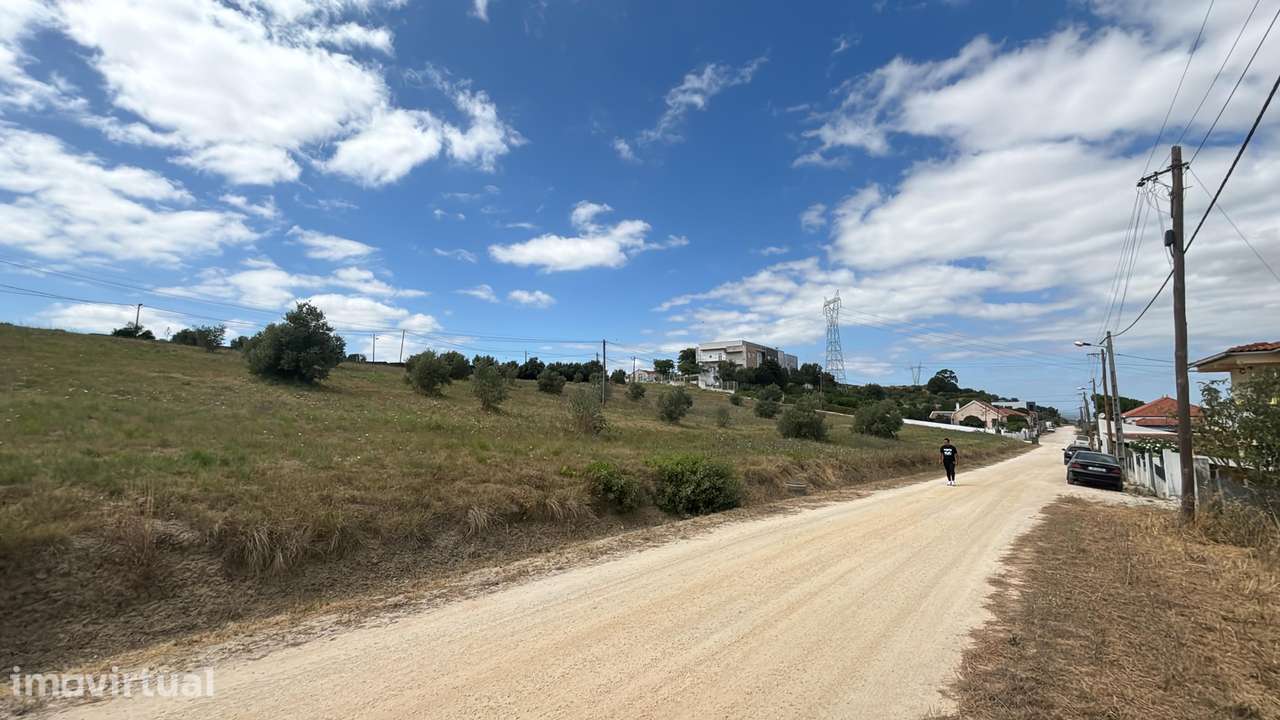 Terreno urbano em Vila Franca de Xira - Grande imagem: 2/2