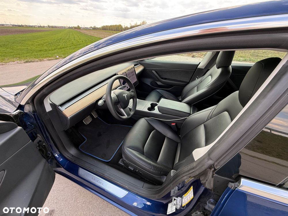 Tesla Model 3 Standard Range Plus - 29