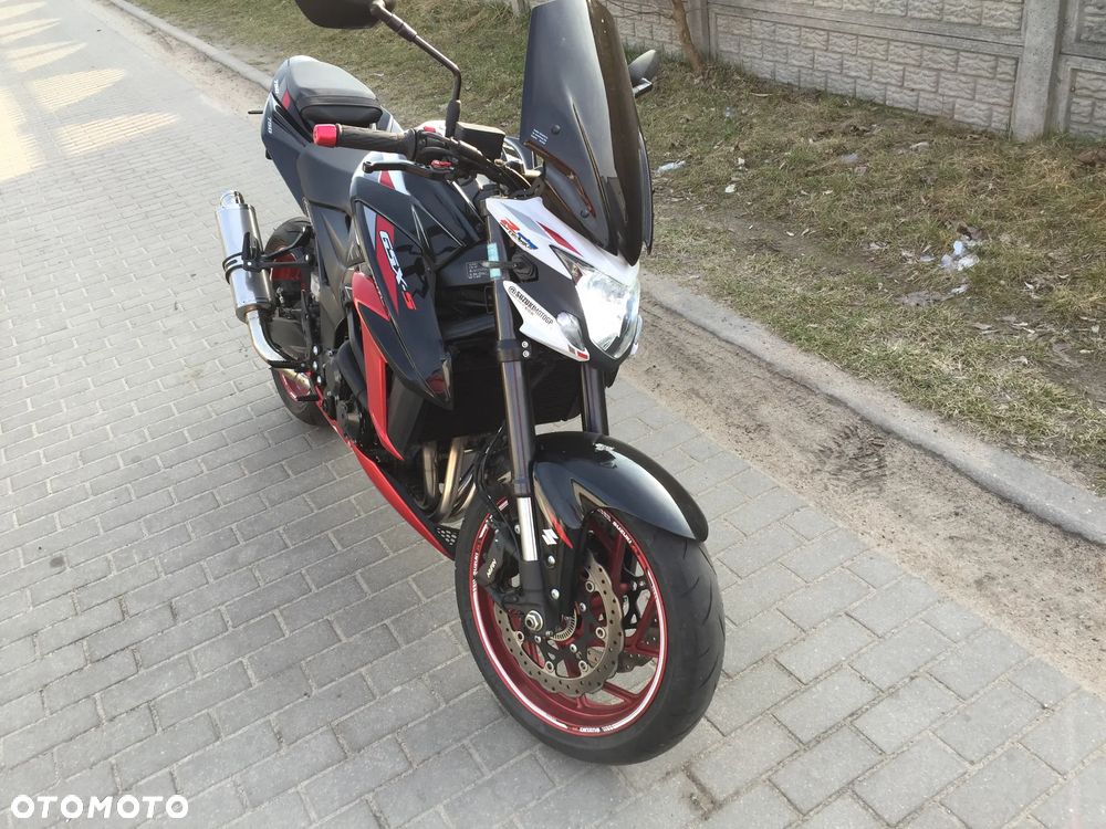 Suzuki GSX - 5