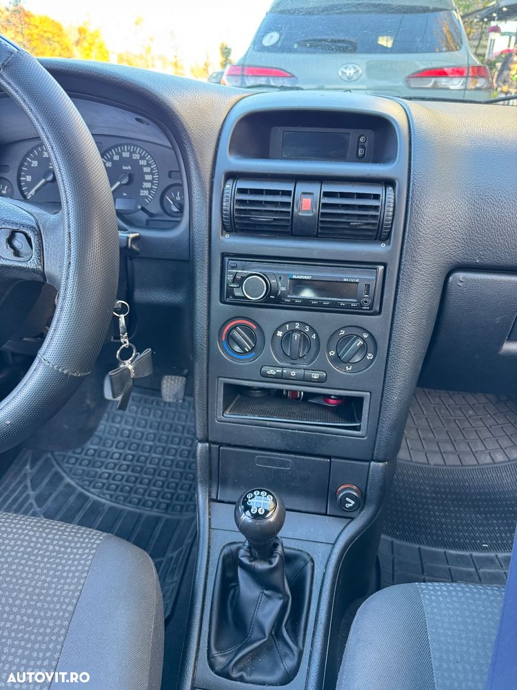 Opel Astra - 10