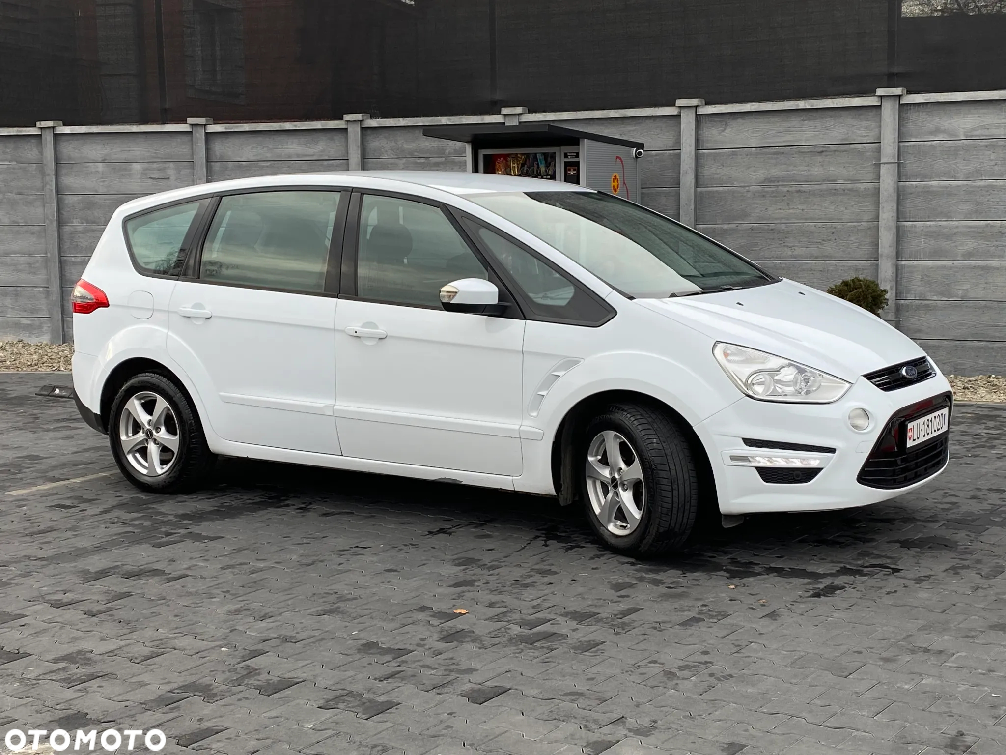 Ford S-Max - 8