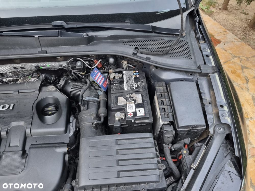 Volkswagen Golf GTD 2.0 TDI SCR DSG - 19