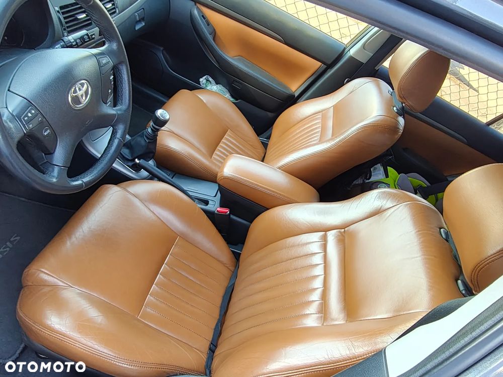 Toyota Avensis 2.0 D-4D Sol plus+NAVI - 16
