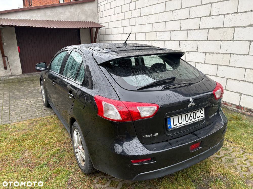 Mitsubishi Lancer - 3