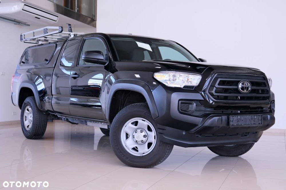 Toyota Tacoma - 2