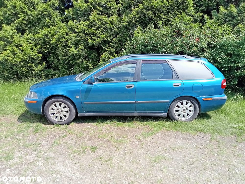 Volvo V40 2.0 - 1
