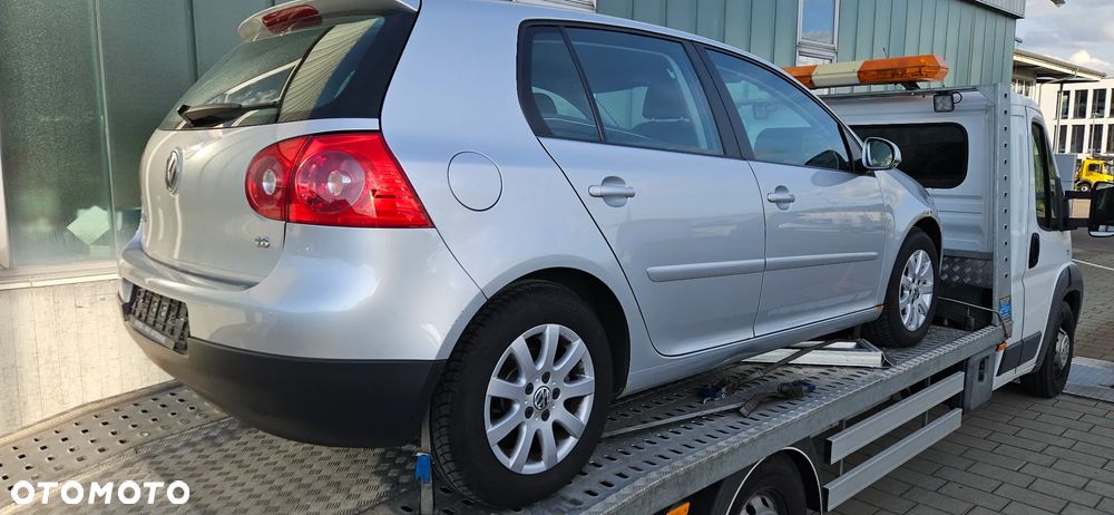 Volkswagen Golf 1.6 Comfortline DSG - 4
