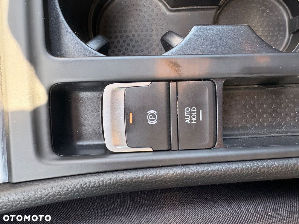 Volkswagen Golf 2.0 TDI BMT Highline - 20