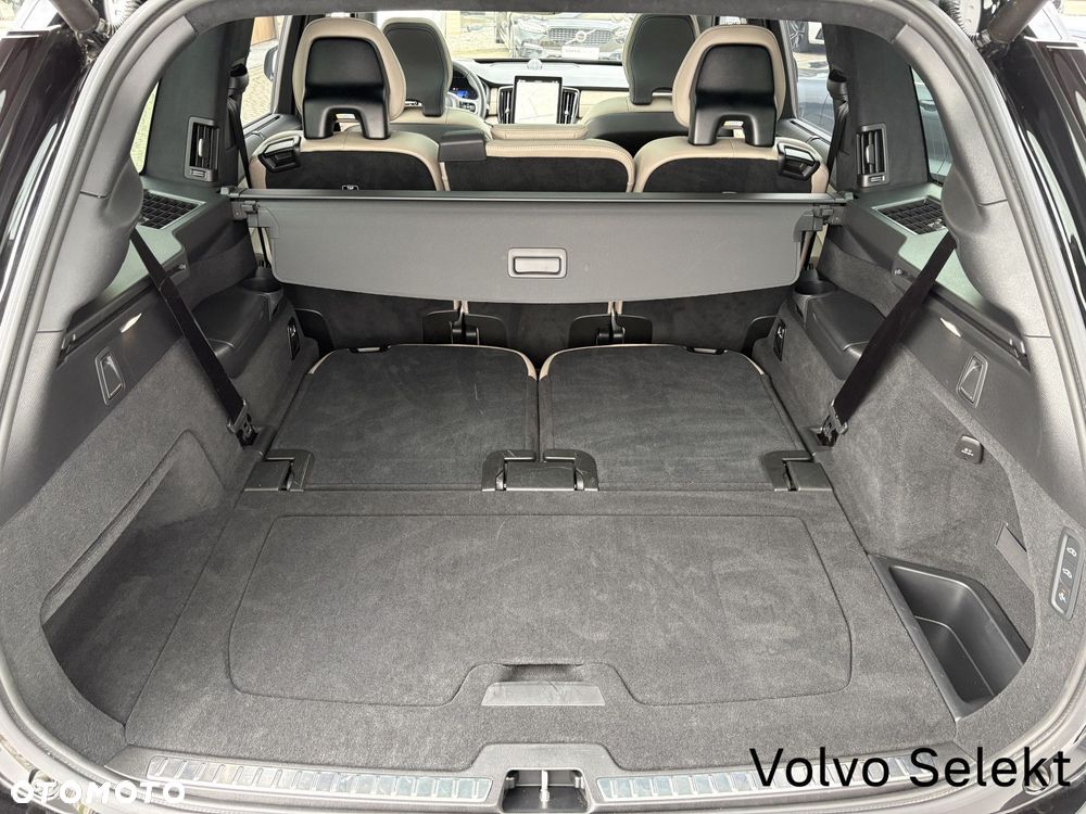 Volvo XC 90 - 31