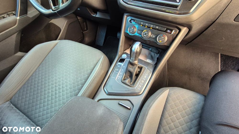 Volkswagen Tiguan - 14