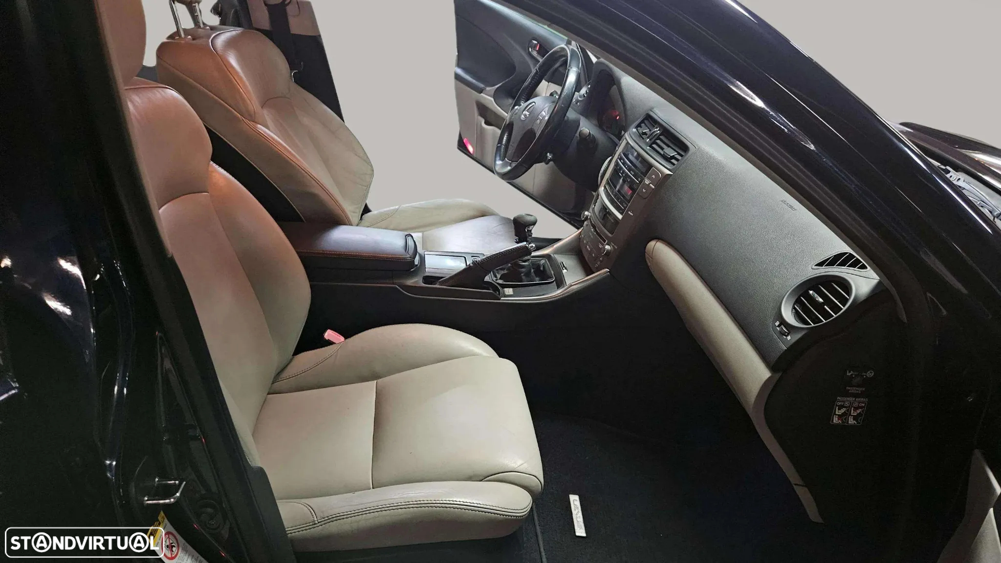 Lexus IS 220 d Executive 5G - 14