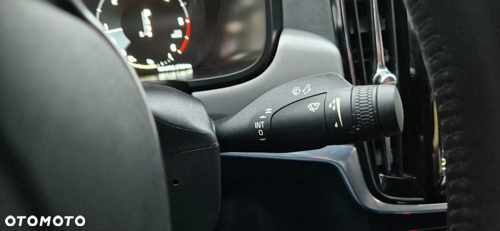 Volvo S90 D4 SCR Momentum - 23