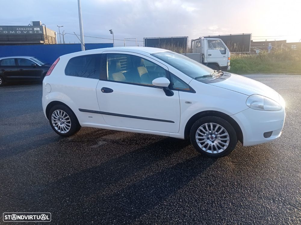 Fiat Grande Punto - 1
