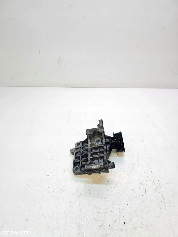 ŁAPA ALTERNATORA AUDI A6 A7 A8 3.0TDI 059903143S - 2