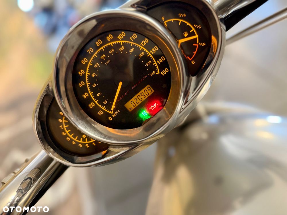 Harley-Davidson V-Rod Street Rod - 9