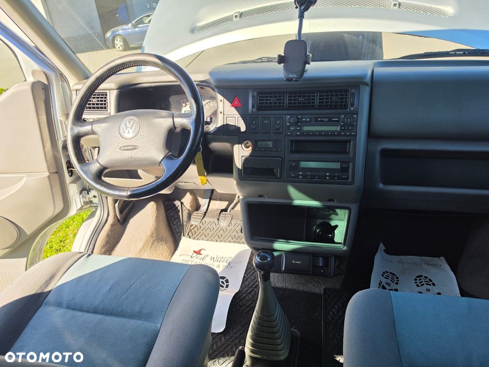 Volkswagen Multivan - 9