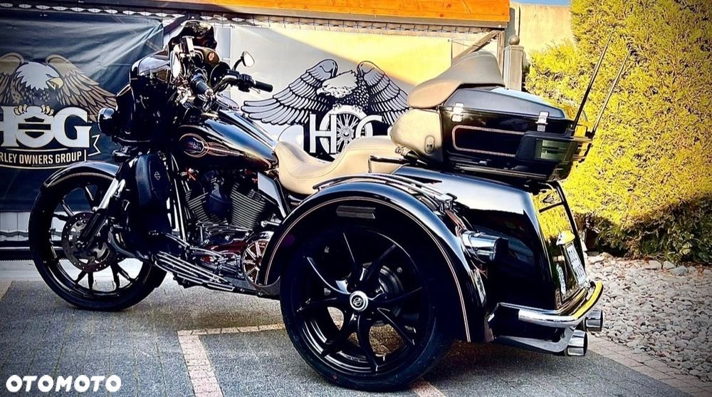 Harley-Davidson Street Glide Trike - 1