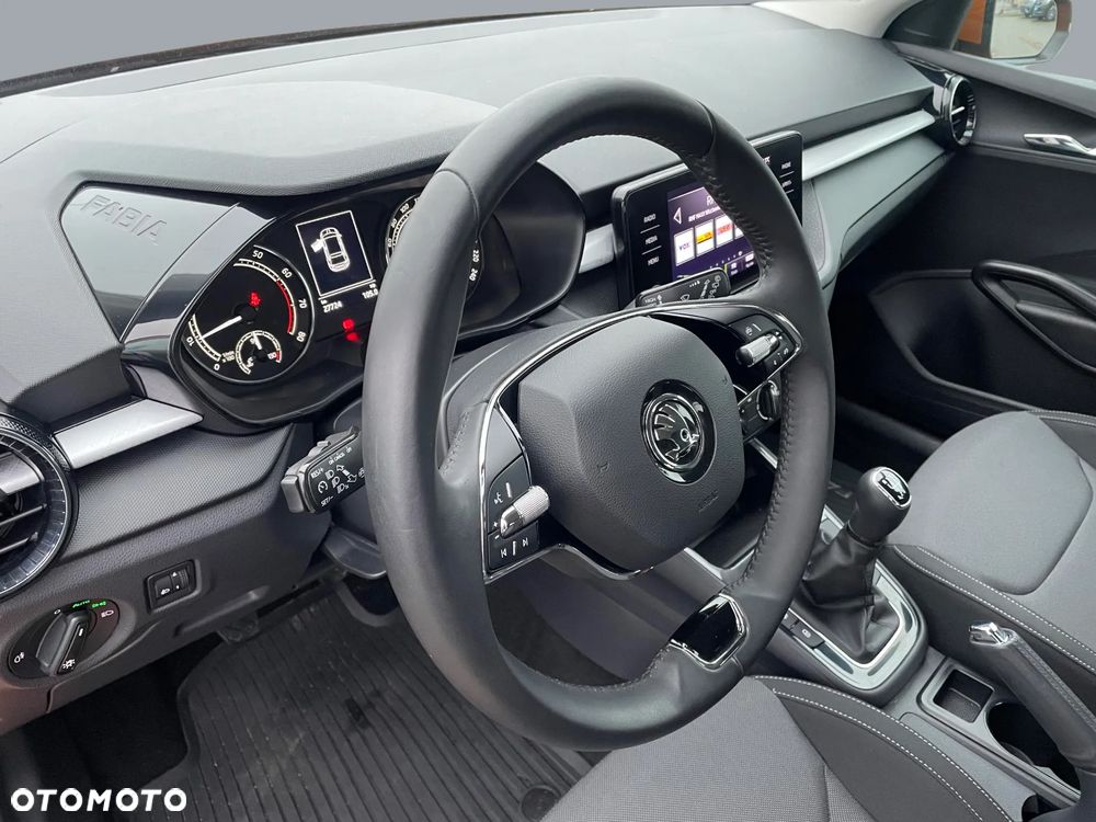 Skoda Fabia 1.0 Ambition - 11