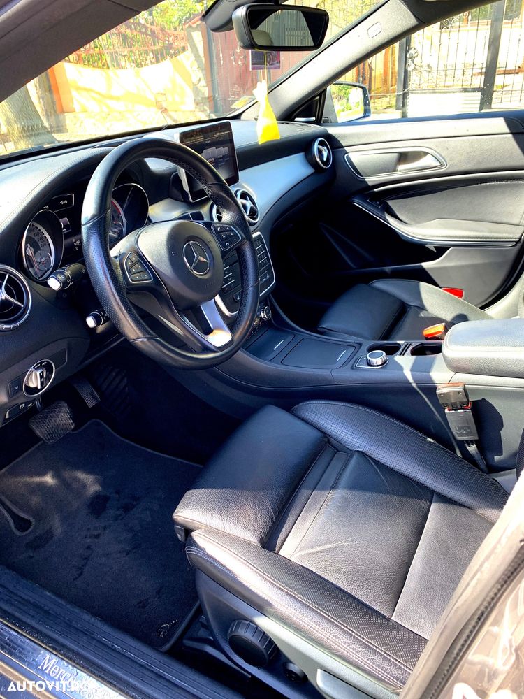 Mercedes-Benz CLA 220 d Aut. - 6